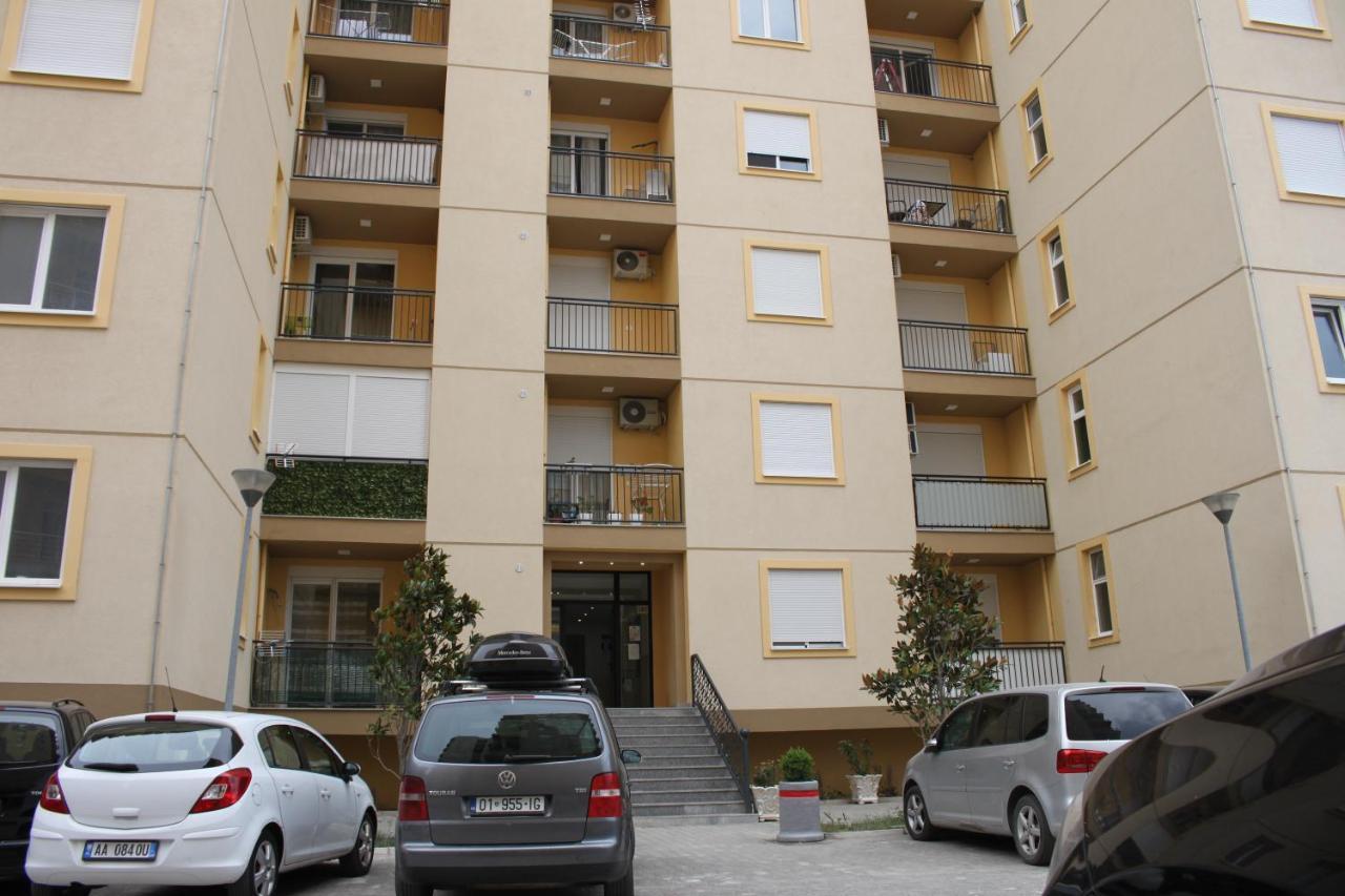 Everest Apartments Shëngjin Buitenkant foto