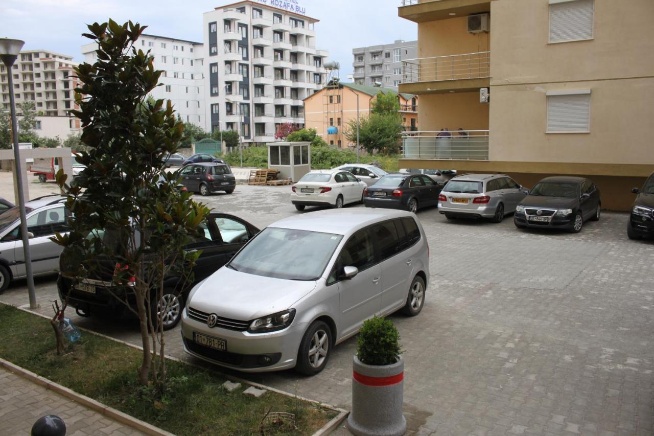 Everest Apartments Shëngjin Buitenkant foto