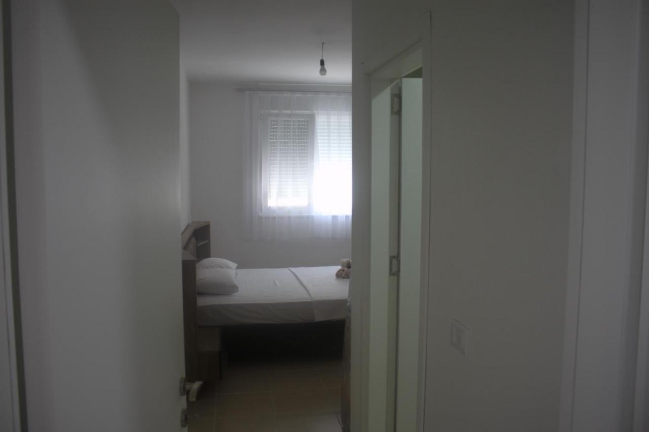 Everest Apartments Shëngjin Buitenkant foto